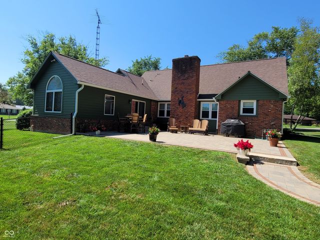 239 W Lawton Circle, Rushville, IN 46173