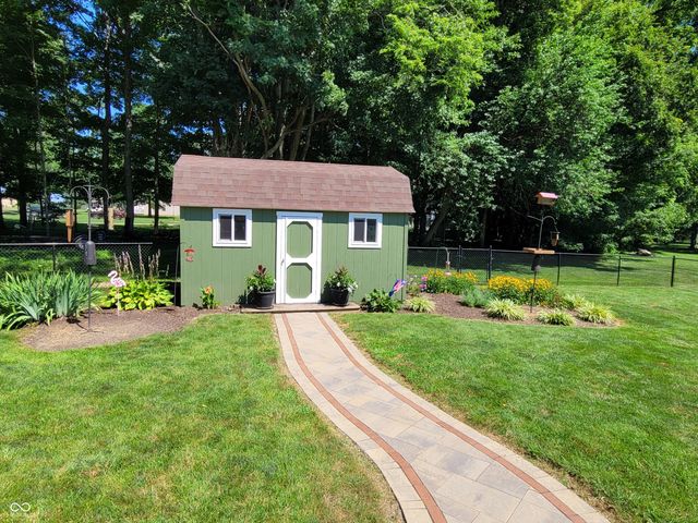 239 W Lawton Circle, Rushville, IN 46173