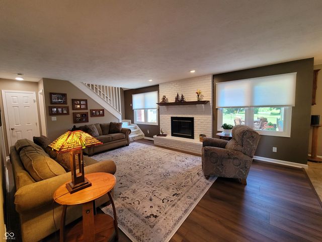 239 W Lawton Circle, Rushville, IN 46173