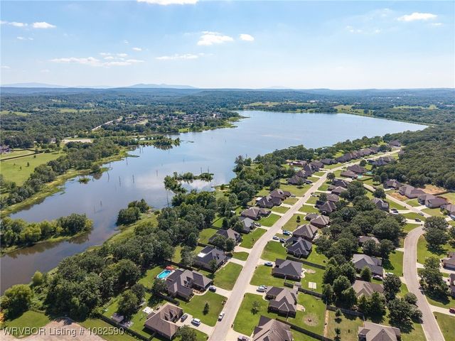 3613 E Fairhaven Cove Cove, Greenwood, AR 72936