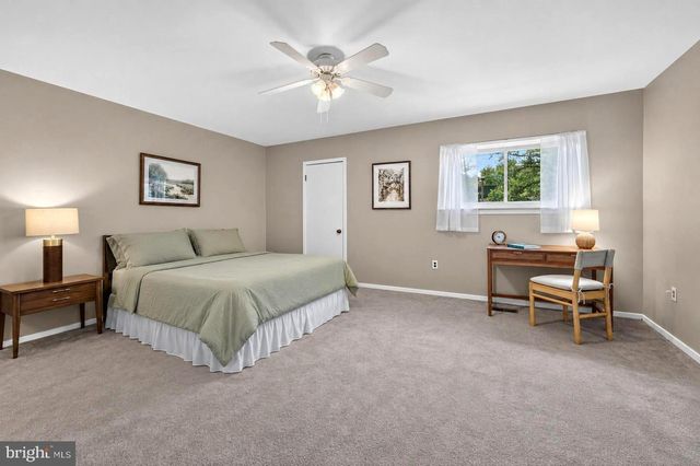 24 DORSET DR, Marlton, NJ 08053