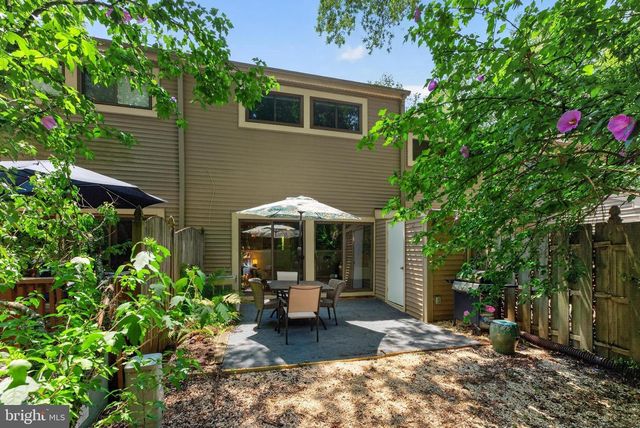 24 DORSET DR, Marlton, NJ 08053