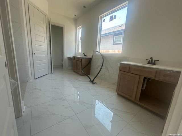 9510 Luke Path, San Antonio, TX 78254