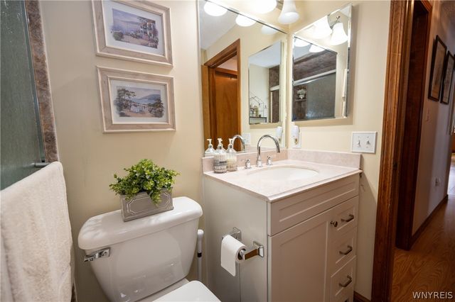 43 Larkspur Lane, Amherst, NY 14228