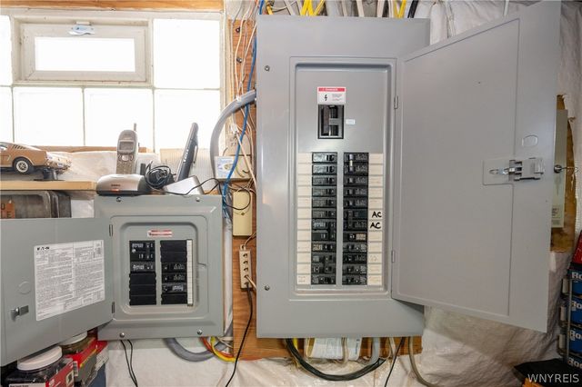 43 Larkspur Lane, Amherst, NY 14228