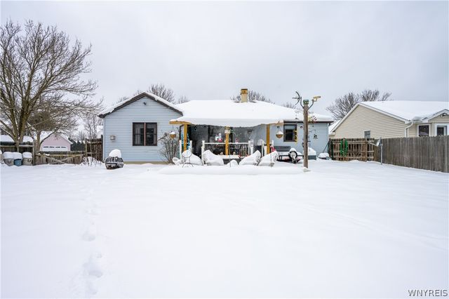 43 Larkspur Lane, Amherst, NY 14228