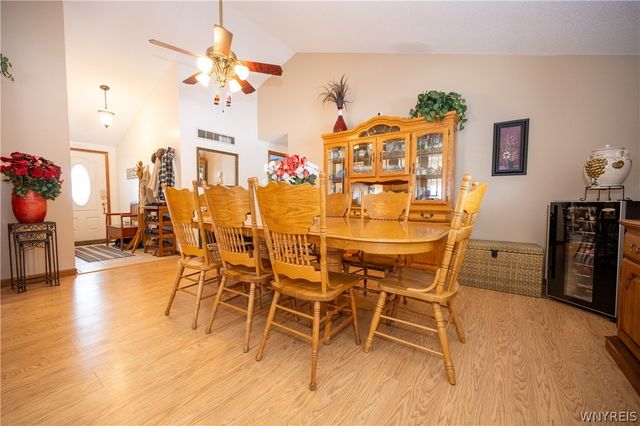 43 Larkspur Lane, Amherst, NY 14228