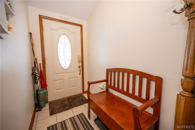 43 Larkspur Lane, Amherst, NY 14228