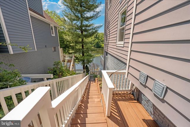 6594 HEMLOCK POINT RD, New Market, MD 21774