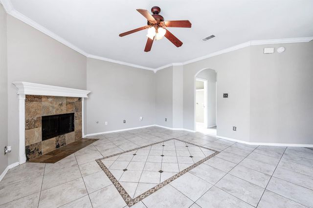 1017 Hamilton Street, Alvin, TX 77511