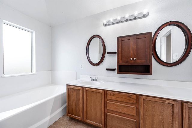 1017 Hamilton Street, Alvin, TX 77511