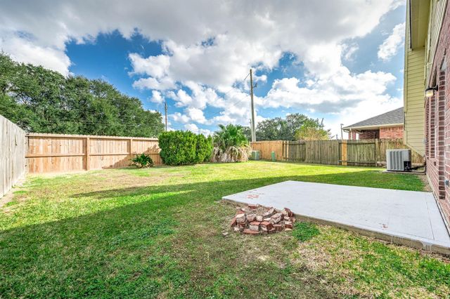 1017 Hamilton Street, Alvin, TX 77511