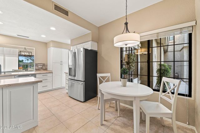 7957 E JOSHUA TREE Lane, Scottsdale, AZ 85250