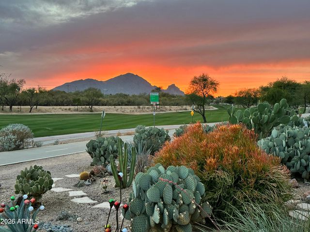 7957 E JOSHUA TREE Lane, Scottsdale, AZ 85250