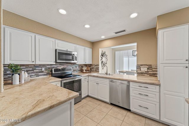 7957 E JOSHUA TREE Lane, Scottsdale, AZ 85250