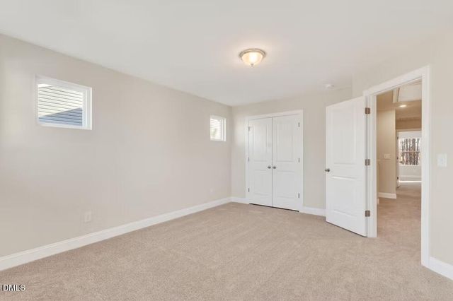 604 Barrington Row Avenue, Zebulon, NC 27597