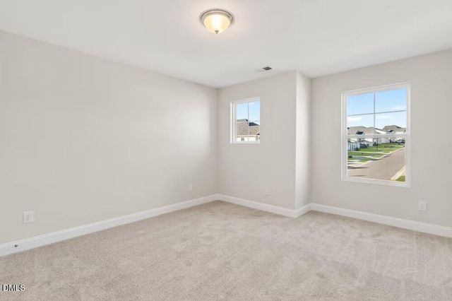 604 Barrington Row Avenue, Zebulon, NC 27597