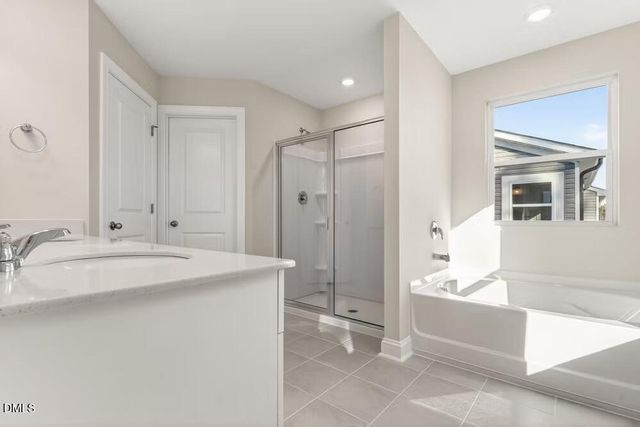 604 Barrington Row Avenue, Zebulon, NC 27597