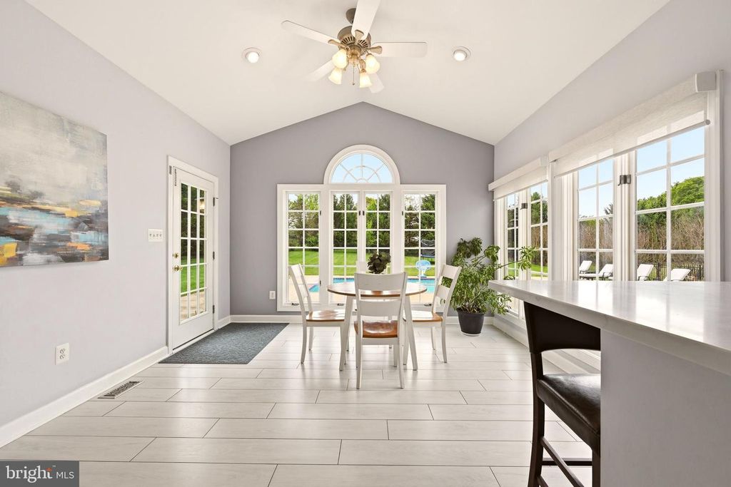 Image 18 of property listing at 509 FIRESTONE DR, Ashton, MD 20861