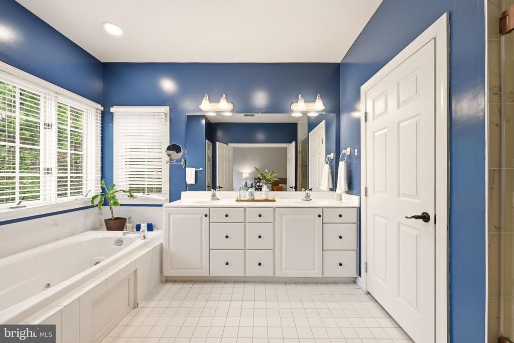 Image 27 of property listing at 509 FIRESTONE DR, Ashton, MD 20861
