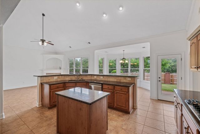 748 MAGNOLIA GARDEN CV, Collierville, TN 38017