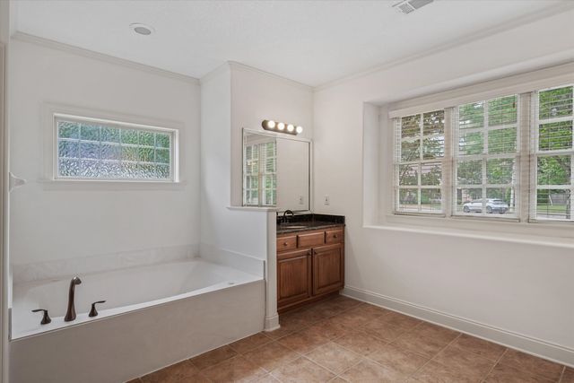 748 MAGNOLIA GARDEN CV, Collierville, TN 38017