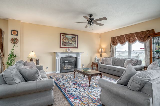 6524 International Drive, Bettendorf, IA 52722