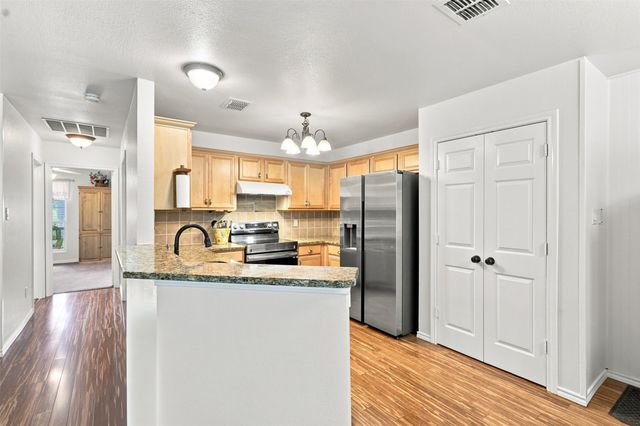 4044 Tortoise Lane, Fort Worth, TX 76135