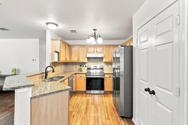 4044 Tortoise Lane, Fort Worth, TX 76135