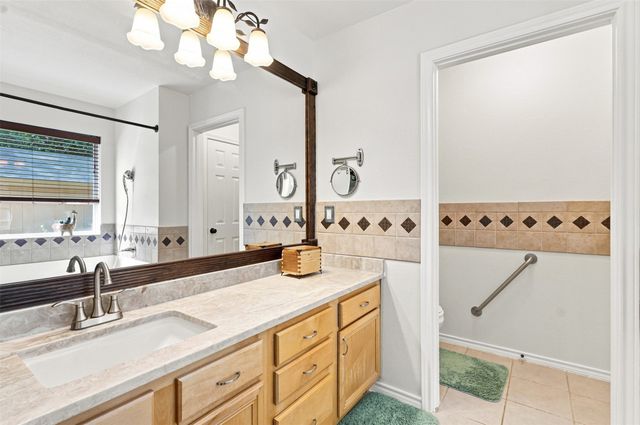 4044 Tortoise Lane, Fort Worth, TX 76135