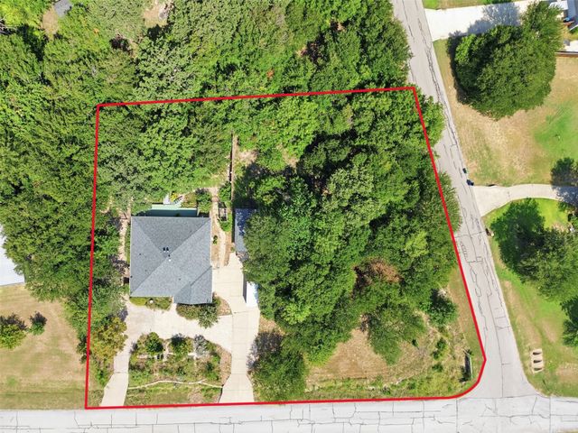 4044 Tortoise Lane, Fort Worth, TX 76135
