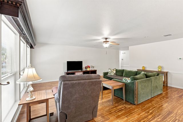4044 Tortoise Lane, Fort Worth, TX 76135