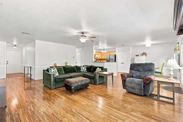4044 Tortoise Lane, Fort Worth, TX 76135