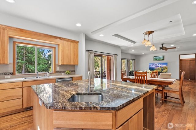 30972 E Lake Morton Drive SE, Kent, WA 98042