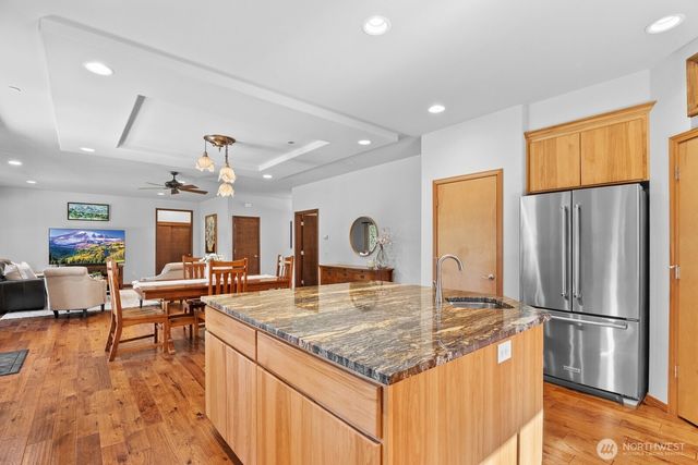 30972 E Lake Morton Drive SE, Kent, WA 98042