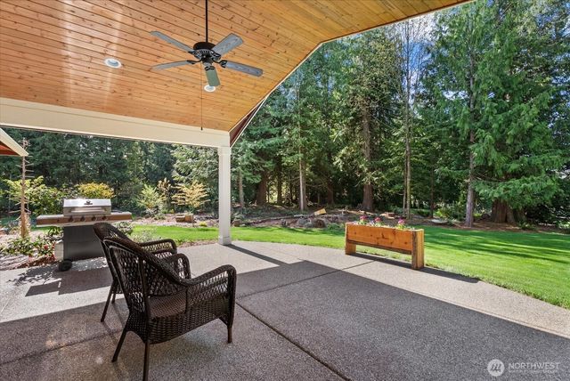 30972 E Lake Morton Drive SE, Kent, WA 98042