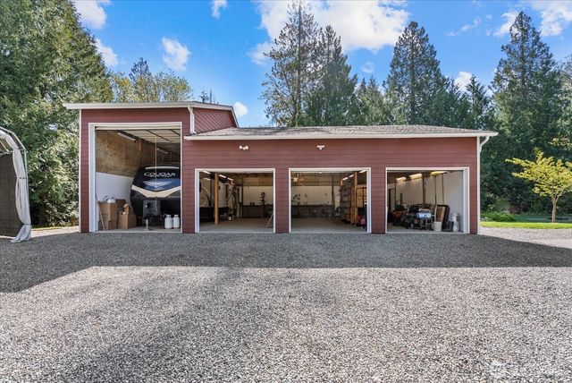 30972 E Lake Morton Drive SE, Kent, WA 98042