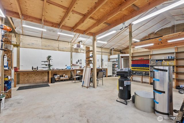 30972 E Lake Morton Drive SE, Kent, WA 98042