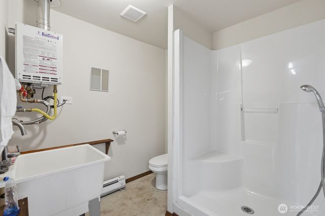 30972 E Lake Morton Drive SE, Kent, WA 98042