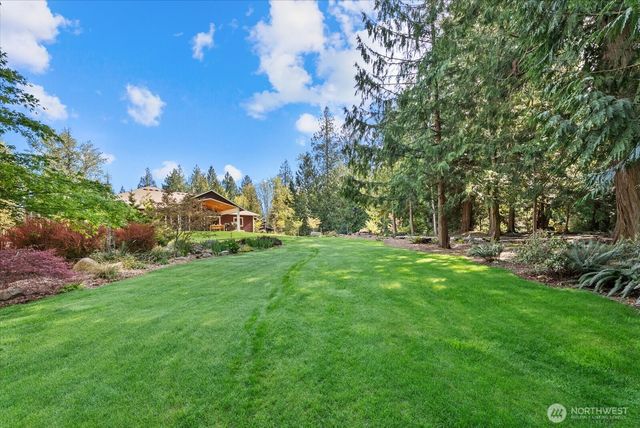 30972 E Lake Morton Drive SE, Kent, WA 98042