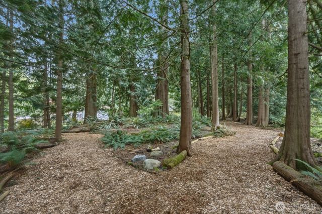 30972 E Lake Morton Drive SE, Kent, WA 98042