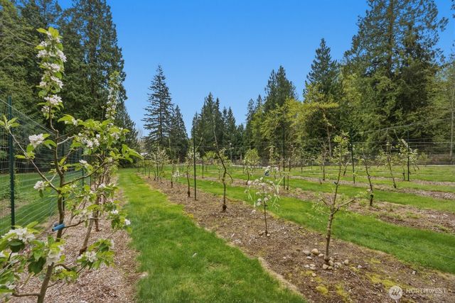 30972 E Lake Morton Drive SE, Kent, WA 98042