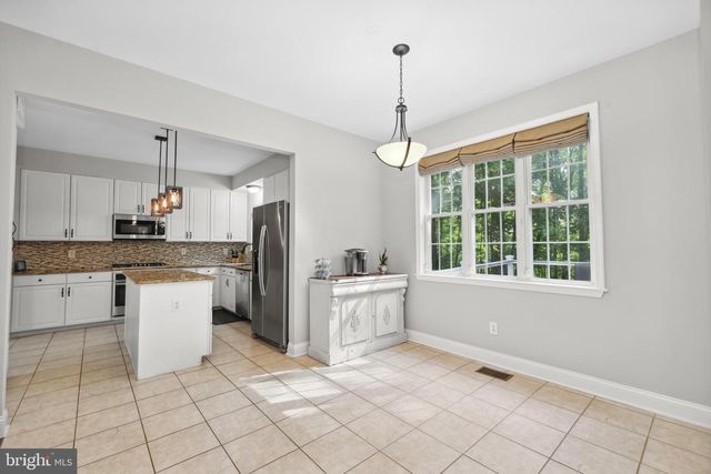 2357 BRIGHTON PL, Jeffersonton, VA 22724