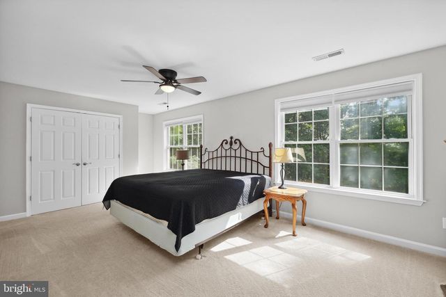 2357 BRIGHTON PL, Jeffersonton, VA 22724