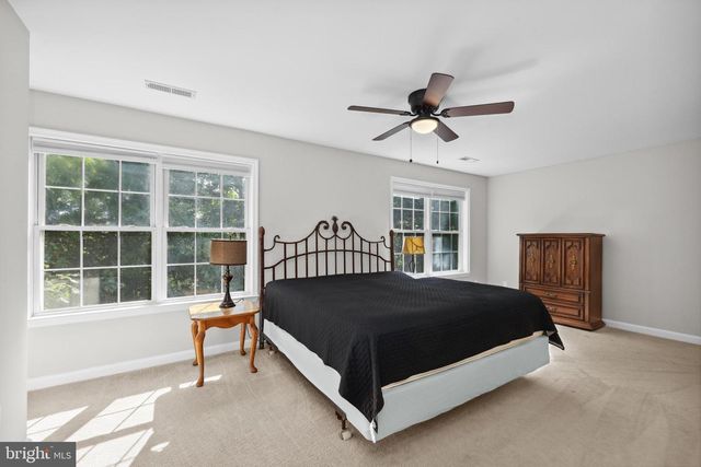 2357 BRIGHTON PL, Jeffersonton, VA 22724