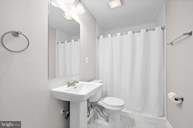 2357 BRIGHTON PL, Jeffersonton, VA 22724