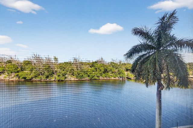 1537 E Hillsboro Boulevard 444, Deerfield Beach, FL 33441