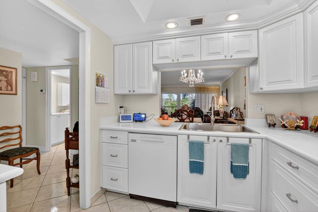 1537 E Hillsboro Boulevard 444, Deerfield Beach, FL 33441