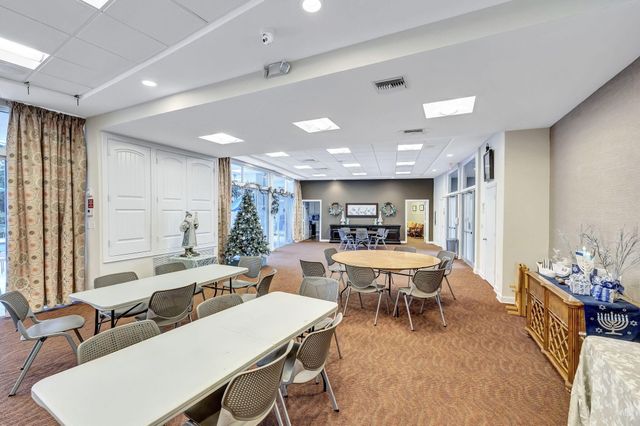 1537 E Hillsboro Boulevard 444, Deerfield Beach, FL 33441