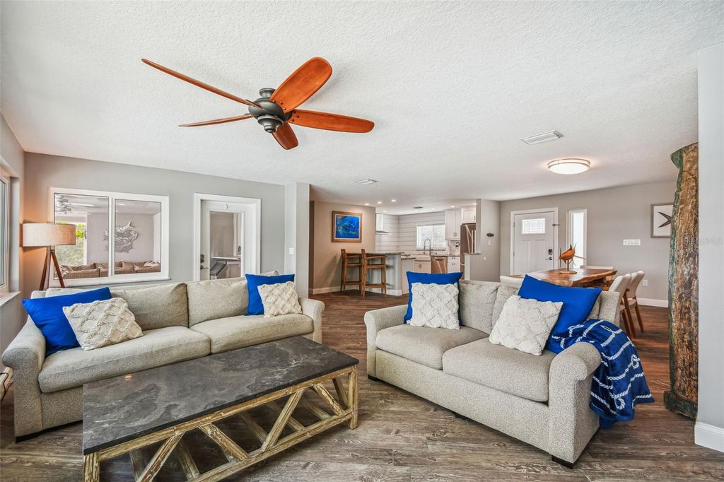 Image 14 of property listing at 4900 ARLINGTON ROAD, Palmetto, FL 34221